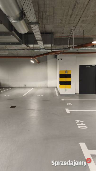 WYNAJMĘ MIEJSCE PARKINGOWE PARKING SPACE FOR Warszawa