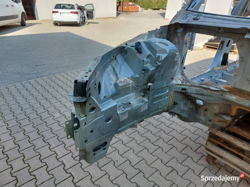 Volvo XC90 II D5 Ćwiartka podłużnica fartuch sprzedam