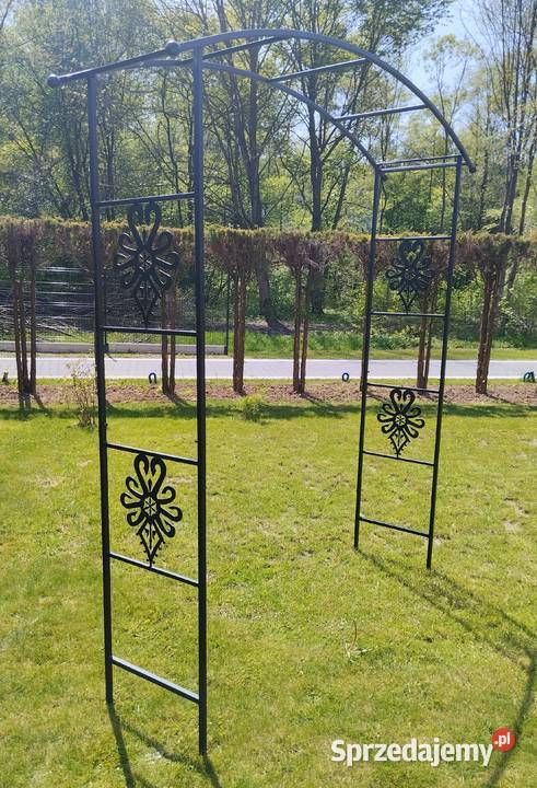 pergola ogrodowa metalowa motywparzenica Trzebunia