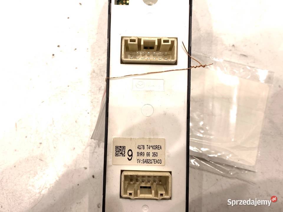 PRZEŁĄCZNIK SZYB MAZDA 3 BM BHR966350 Hatchback