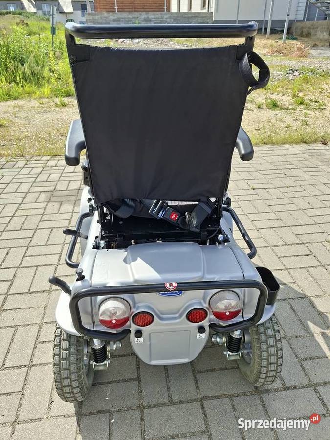 Wózek inwalidzki na zewnątrz duży mocny Invacare dolnośląskie Syców