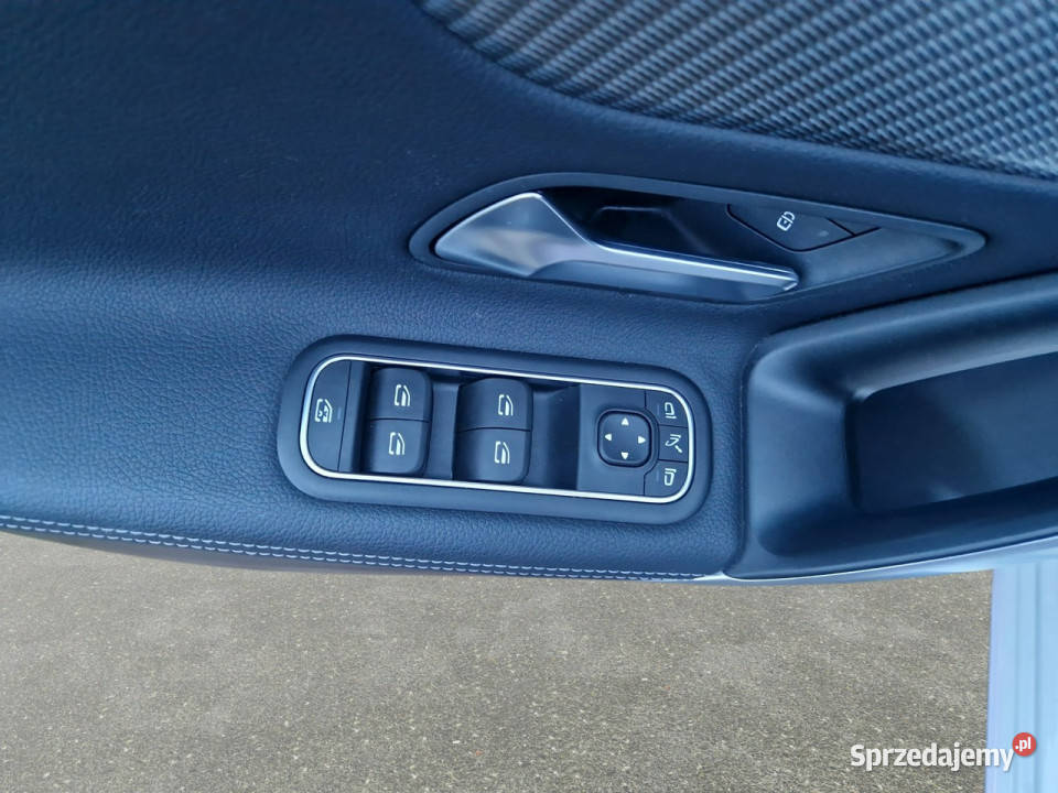 Mercedes A 180 Progressive 7GDCT Z Polskiego Warszawa