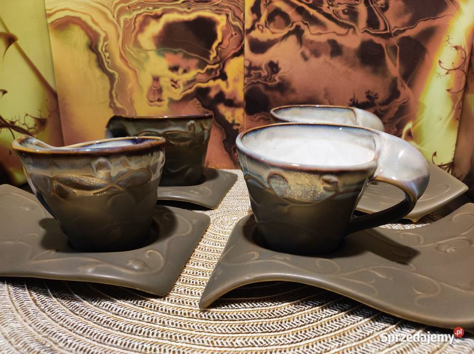 Unikatowy komplet kawowy falowany filiżanki ze wielkopolskie Poznań