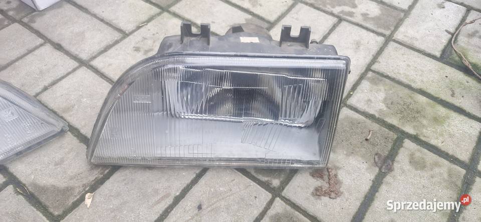 Lampy przednie reflektory FSO Polonez Caro atu Wyposażenie elektryczne