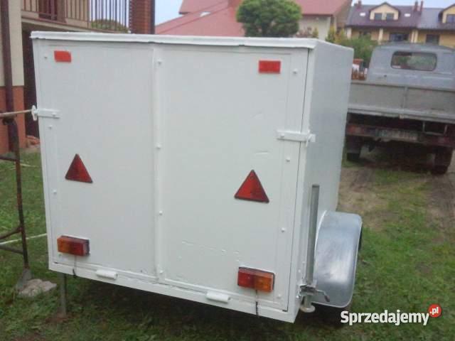 Przyczepa skrzyniowa blaszana zamykana Przyczepy i naczepy Karczew