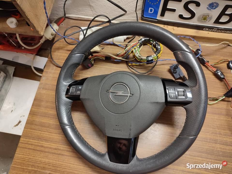 Kierownica skórzana OPC GTC wielofunkcyjna opel sprzedam