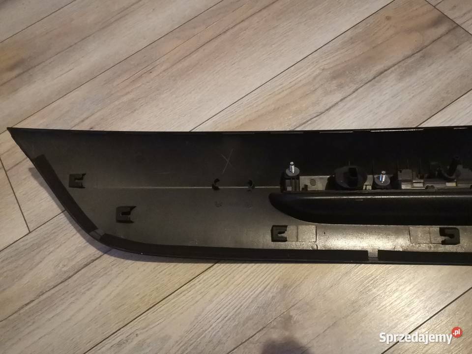 VOLVO V40 XC40 12 BLENDA KLAPY TYŁ LISTWA