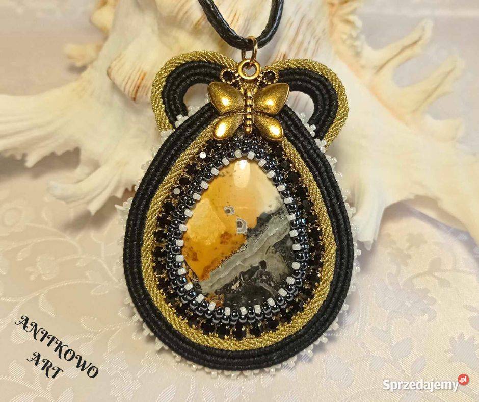 WISIOREK Z JASPISEM I MOTYLKIEM SUTASZ Poznań sprzedam