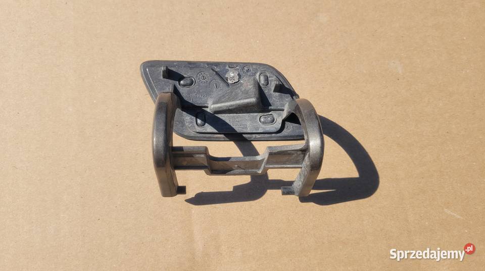 MERCEDES AKLASA W176 ZAŚLEPKA SPRYSKIWACZA LEWA osobowe Ruda Śląska