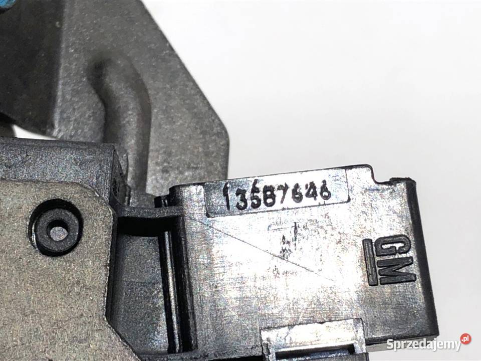 ZAMEK KLAPY TYŁ OPEL KARL Hatchback 13587646 osobowe