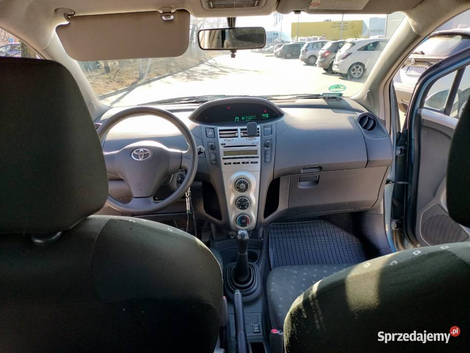 Toyota Yaris 13 VVTi polski salon elektryczne lusterka Włocławek sprzedam