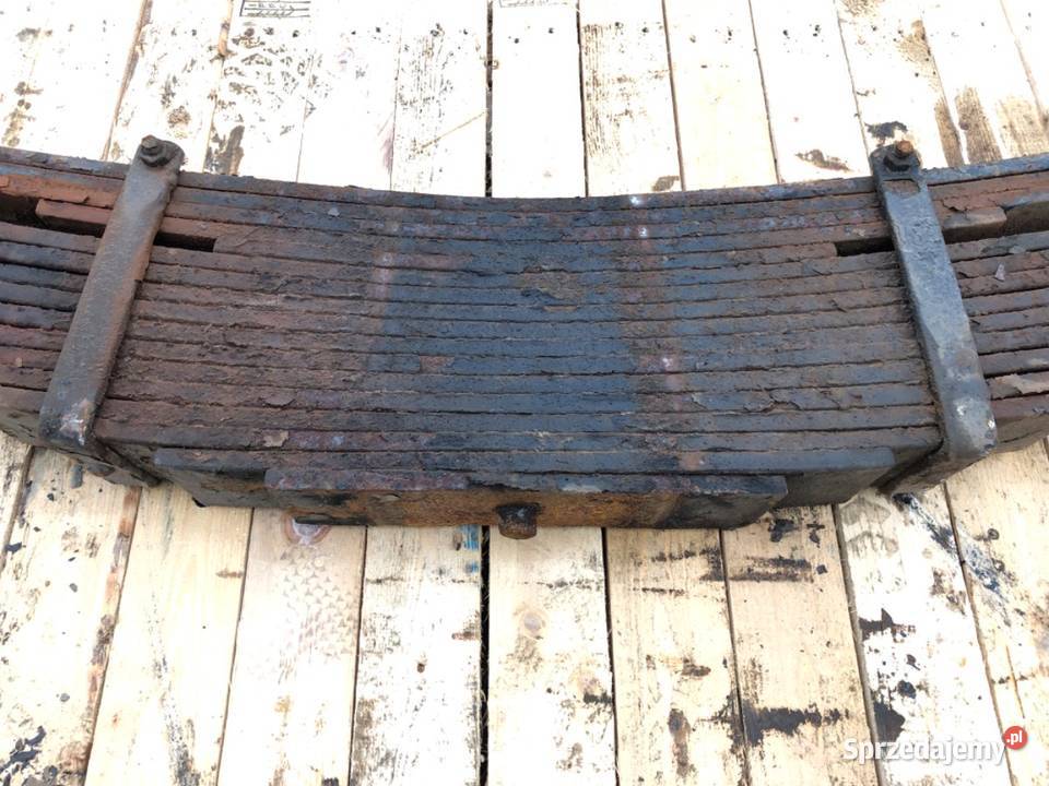 RESOR PRAWY TYŁ JELCZ Ciągnik siodłowy PIÓRO