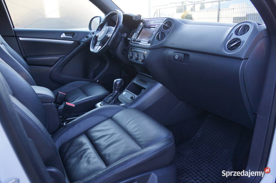 Volkswagen Tiguan 20 TDI CR 184 4x4 RLine Navi