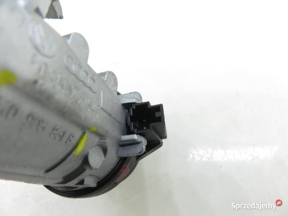 STACYJKA VW GOLF V 1K1 1K0905851B Części samochodowe sprzedam