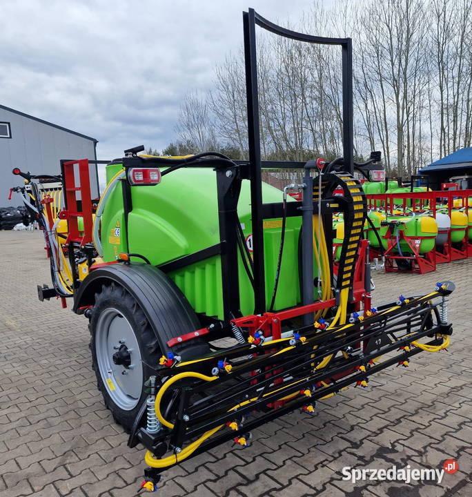 Opryskiwacz ciągany 1200 litrów 12 m lanca zawór