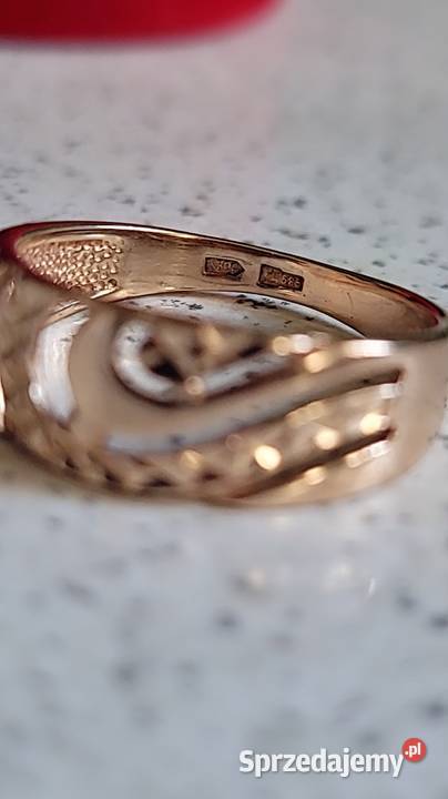 Pierścionek złoty 585 złoto