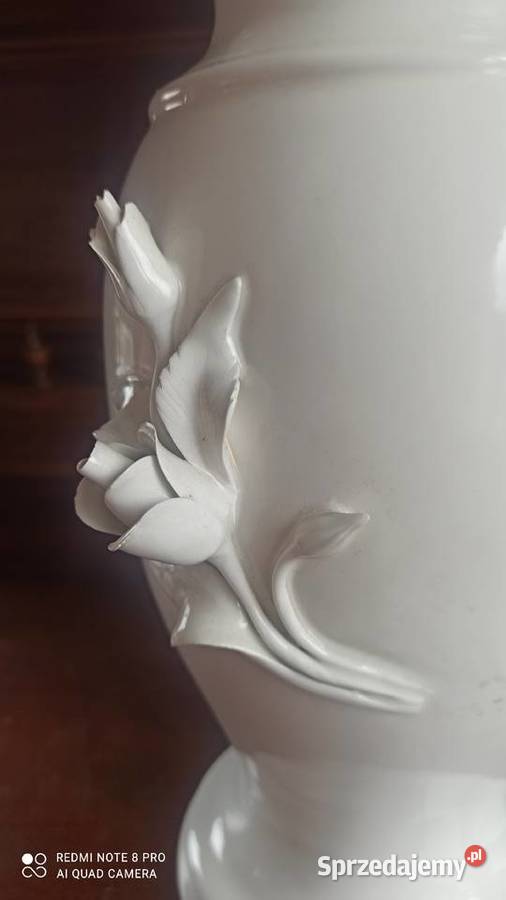 Lampa z białej porcelany Dekor to różyczki z Gdańsk