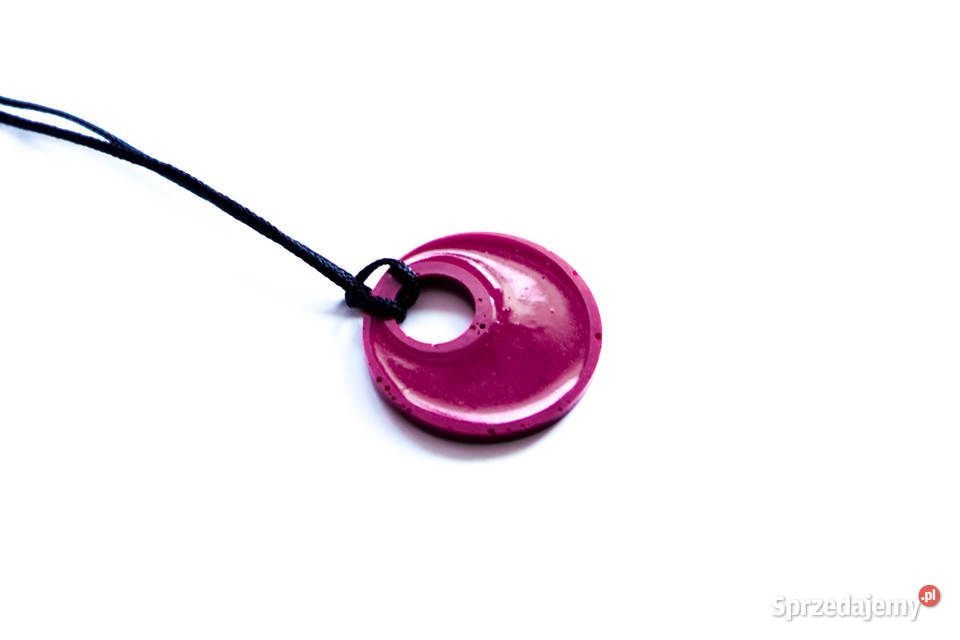 Okrągły bordowy wisiorek ręcznie robiony Warszawa