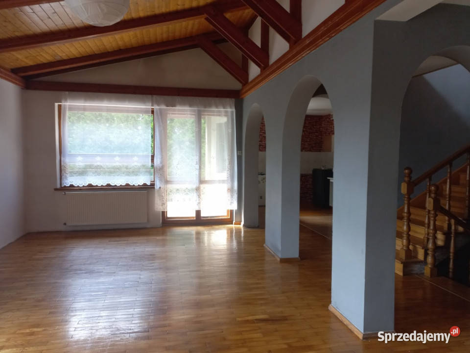 Przestrzenny dom w centrum Żywca z widokiem na