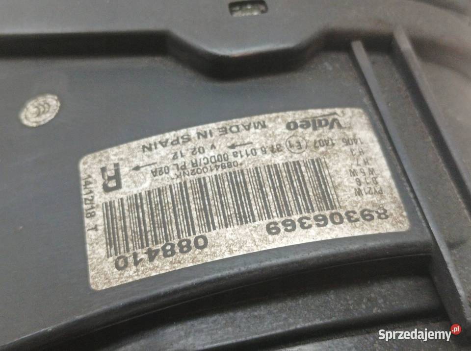 LAMPA PRZÓD PRAWA XENON KOMPLETNA 7L 89306369 Rok produkcji 2006