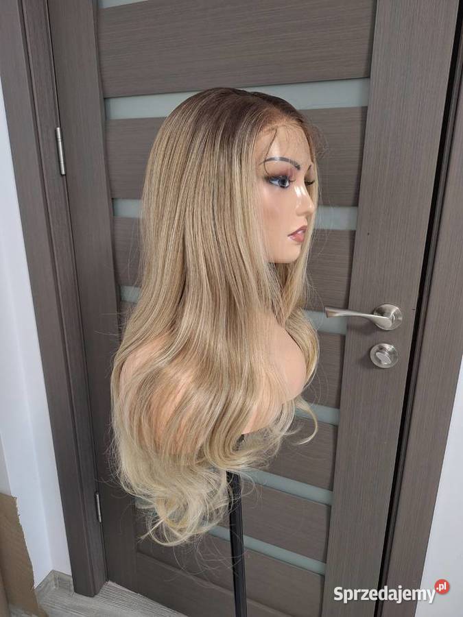 Długa kręcona blond peruka z koronką z przodu Malbork sprzedam