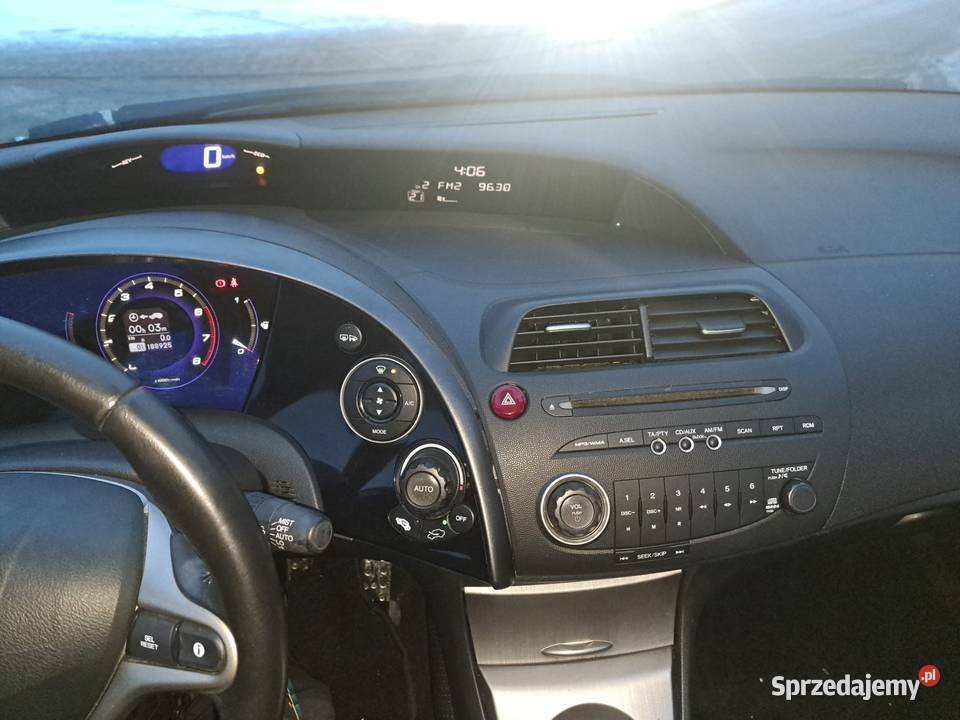 Honda Civic UFO 14 benzyna 2007r sprowadzona benzyna sprzedam