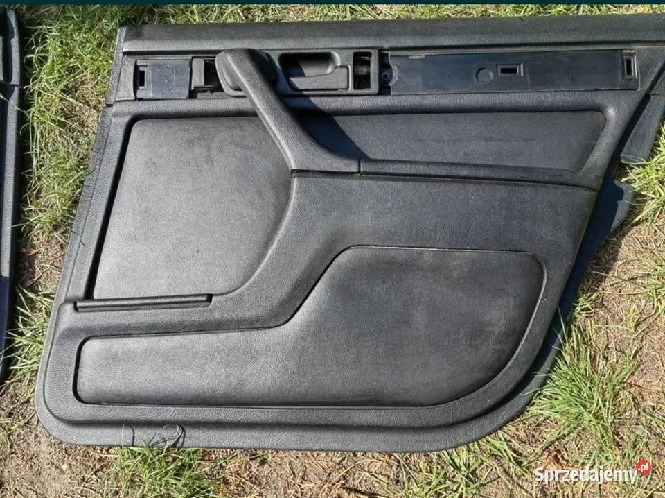 Boczki drzwi BMW E32 Żory