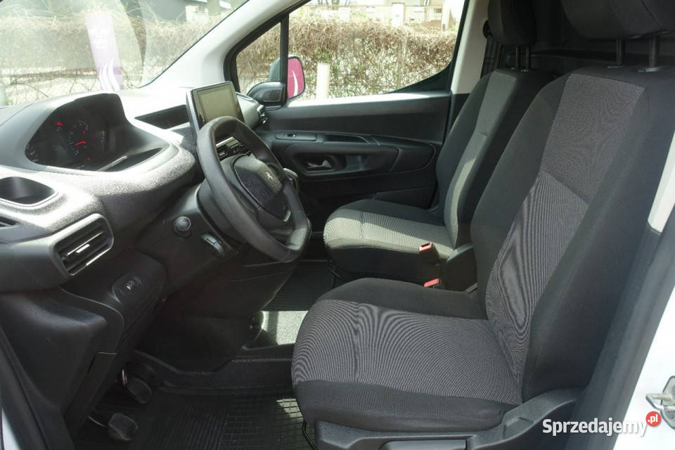 Peugeot Partner R E Z E R W A C J A Rok produkcji 2020 mazowieckie Warszawa