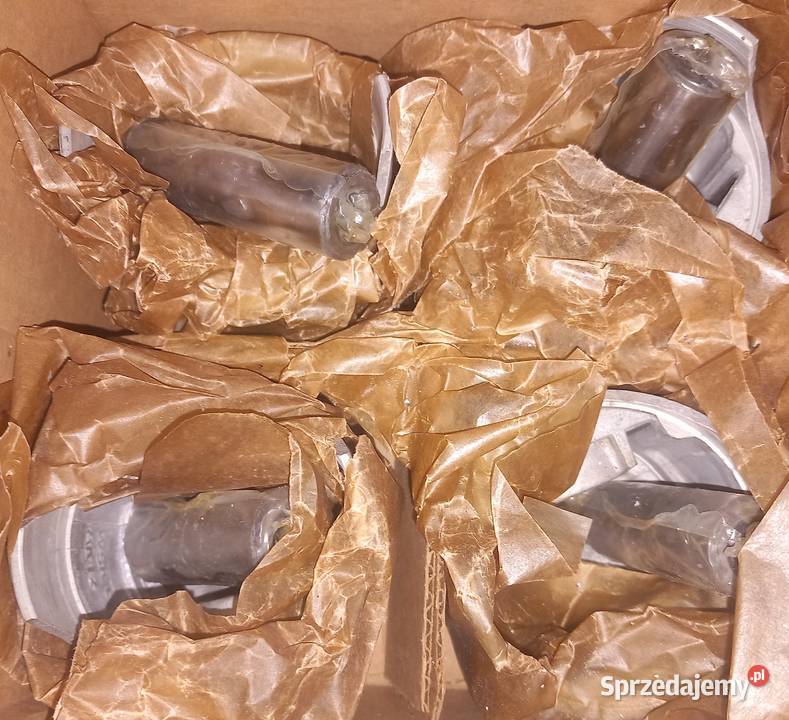 Fiat 125p 1500 tłoki 4 sztuki nowe osobowe Motoryzacja Szczecin sprzedam