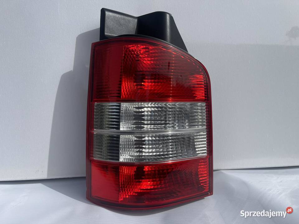 VW TRANSPORTER T5 LEWA LAMPA TYŁ Ostroróg