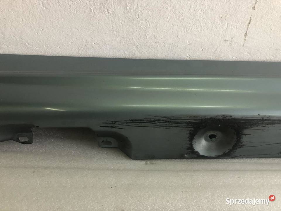 LISTWA PROGOWA PRAWA 8209756 SEDAN BMW E46 4226