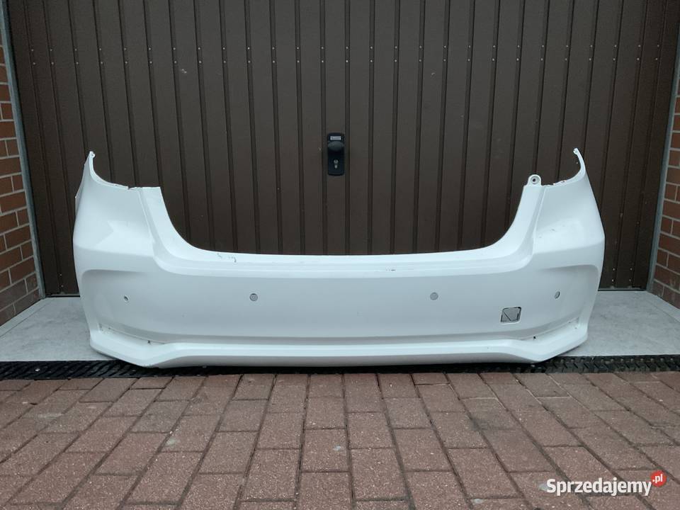 Toyota Corolla E21 Sedan Zderzak Tył Pleszew