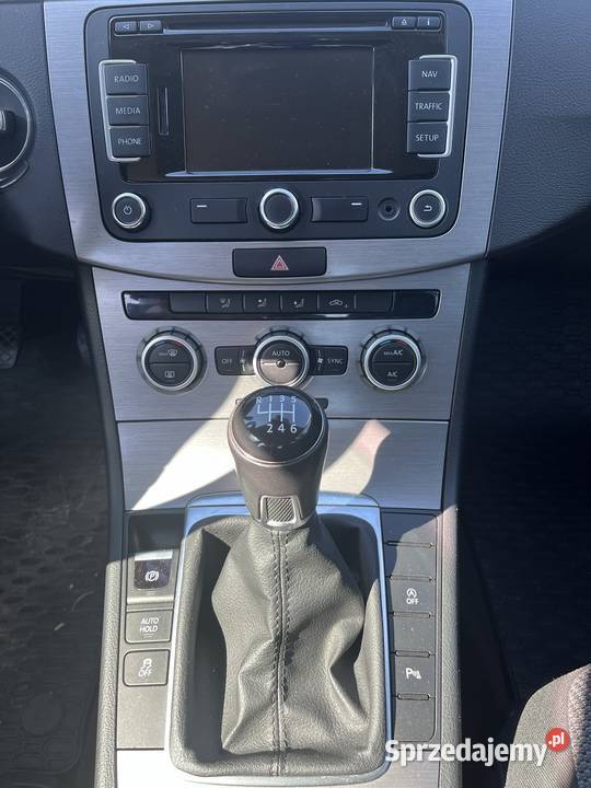 VW PASSAT B7 SEDAN 20 TDI 140 oryginalny Rok produkcji 2013 Passat sprzedam