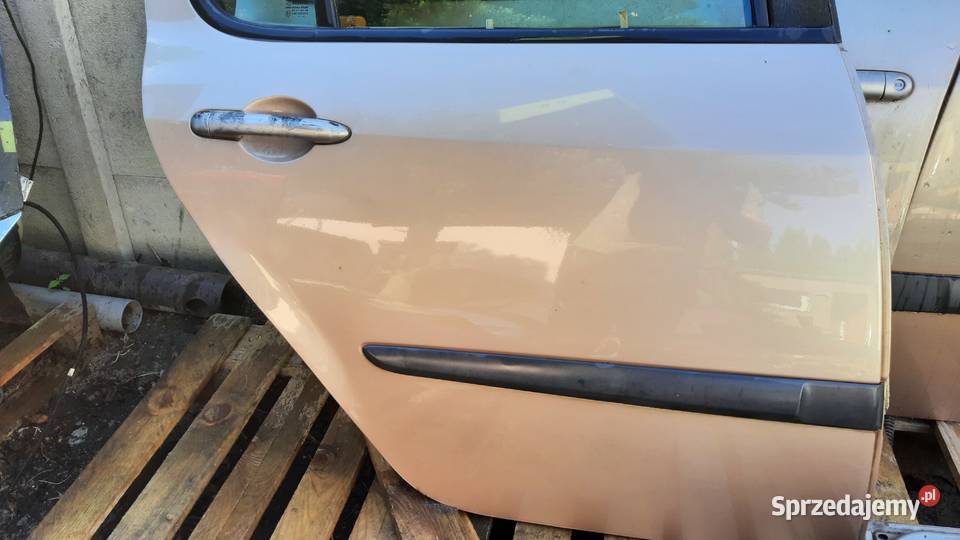 drzwi Renault Modus 0412r prawe lak TED12 dolnośląskie Dębno
