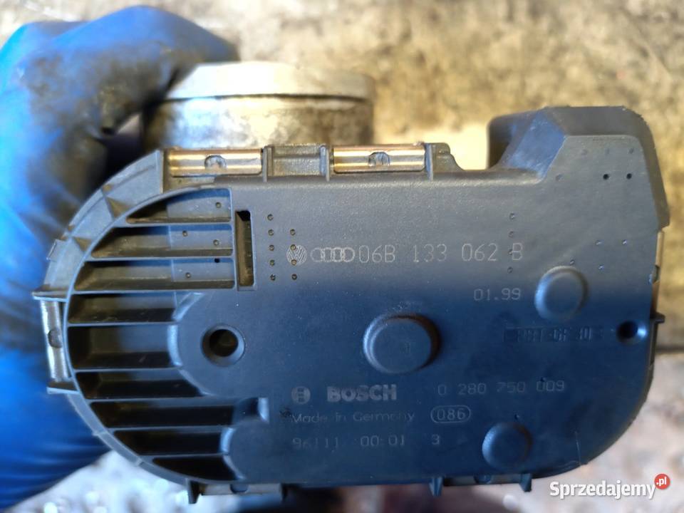 Przepustnica audi a4 18 turbo osobowe Przepustnice Gorlice