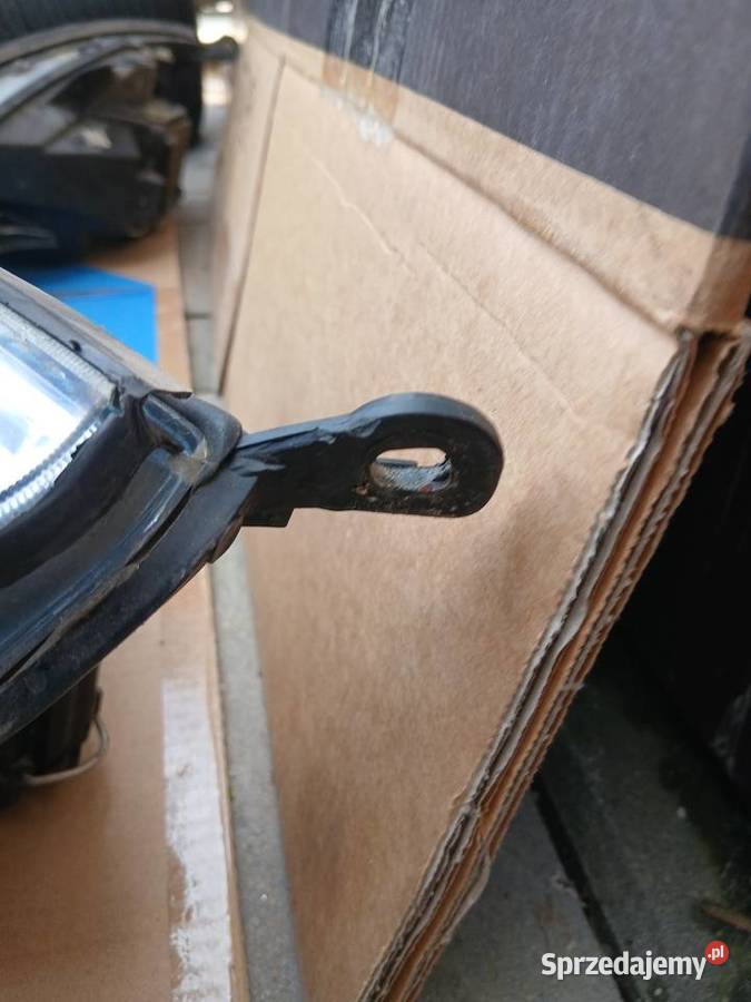 Lampy reflektory przód Ford Focus 1 MK1 Grodków