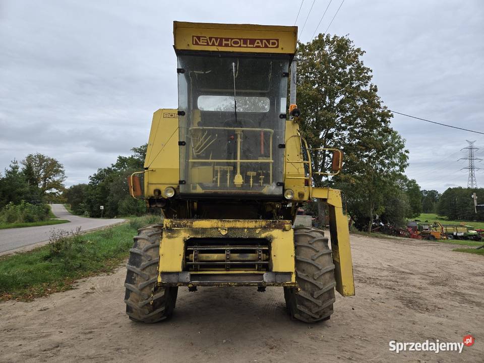Holland 8050 Kombajn zbożowy Szołtany