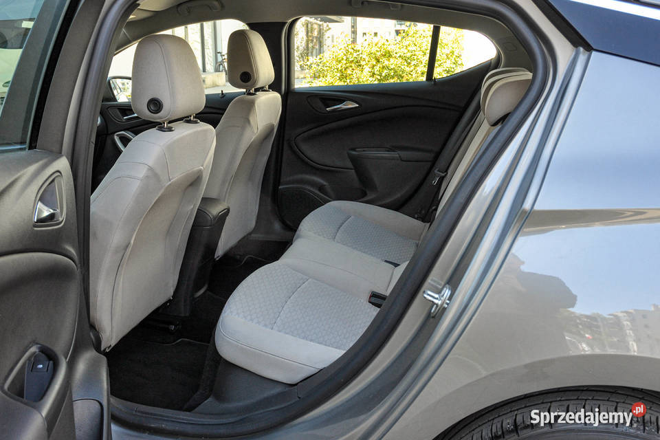 Opel Astra J 14T Bezwypadkowy 2015 r 99 manualna Astra Wrocław