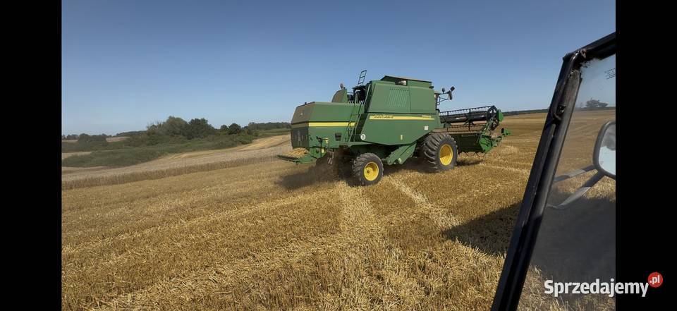 Sprzedam kombajn zbożowy John Deere 1550 WTS Sieczkarnia-rozdrabniacz Piecki sprzedam
