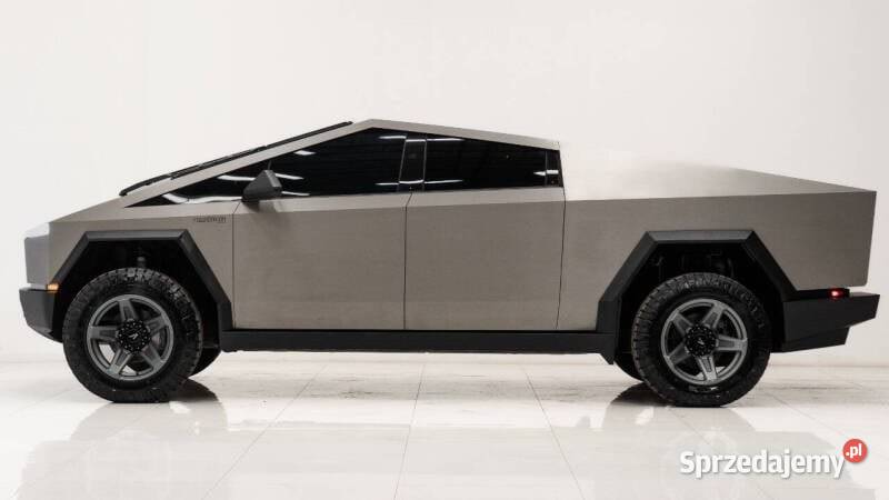 TYNING 2024 Tesla Cybertruck Cyberbeast Rok produkcji 2024 Pozostałe Wrocław