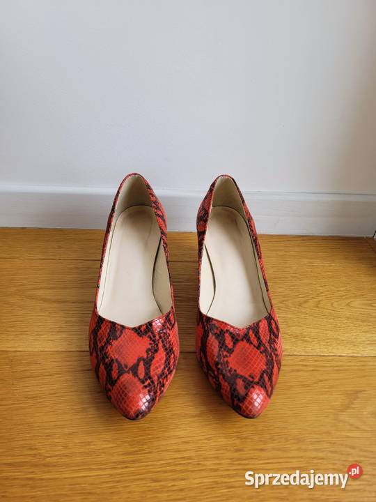 Czerwone czółenka buty na obcasie skórzane Liszki