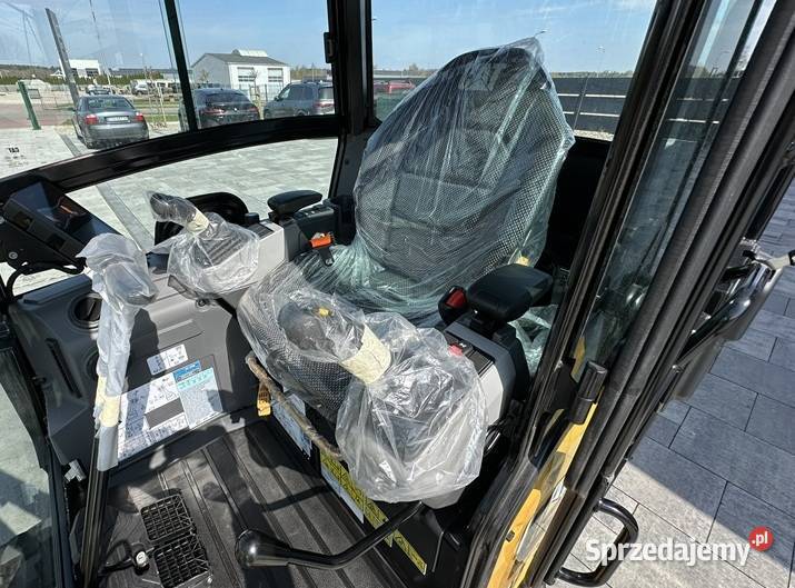 FABRYCZNIE NOWA MINIKOPARKA CATERPILLAR 3018 Tuliszków