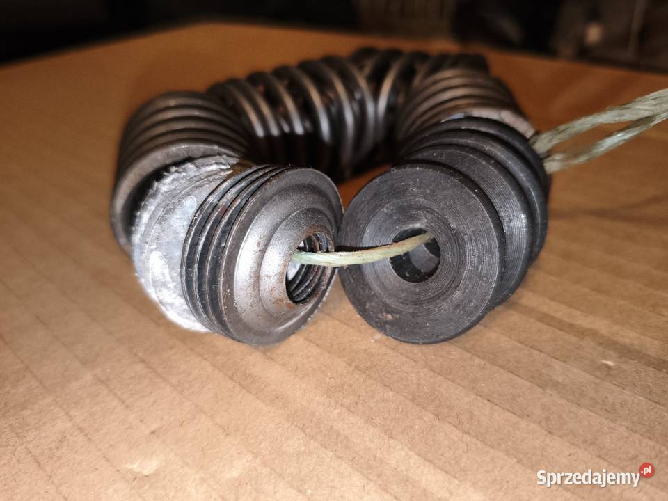 Zestaw nowych sprężyn zaworów z podkładkami wielkopolskie Leszno