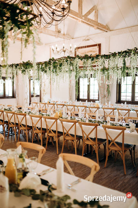 Podwieszane kompozycje kwiatowe na wesele Ćmielów