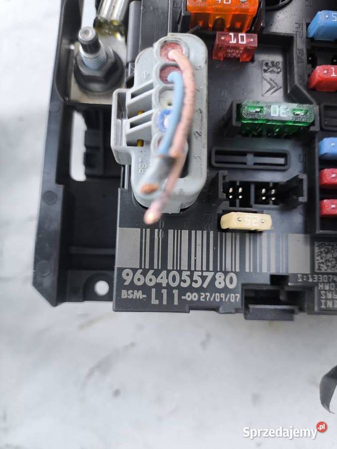 MODUŁ BSM SKRZYNKA BEZPIECZNIKÓW C2 C3 C4 1007 sprzedam