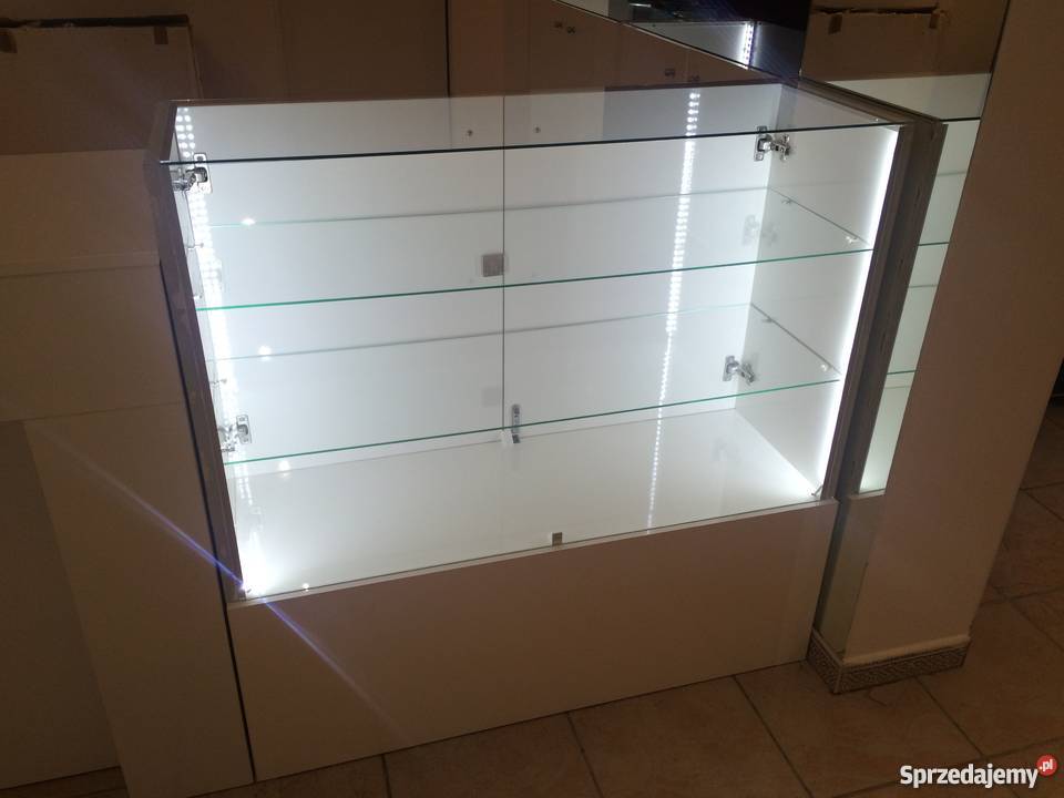 Meble sklepowe gabloty regały Sklep Łódź