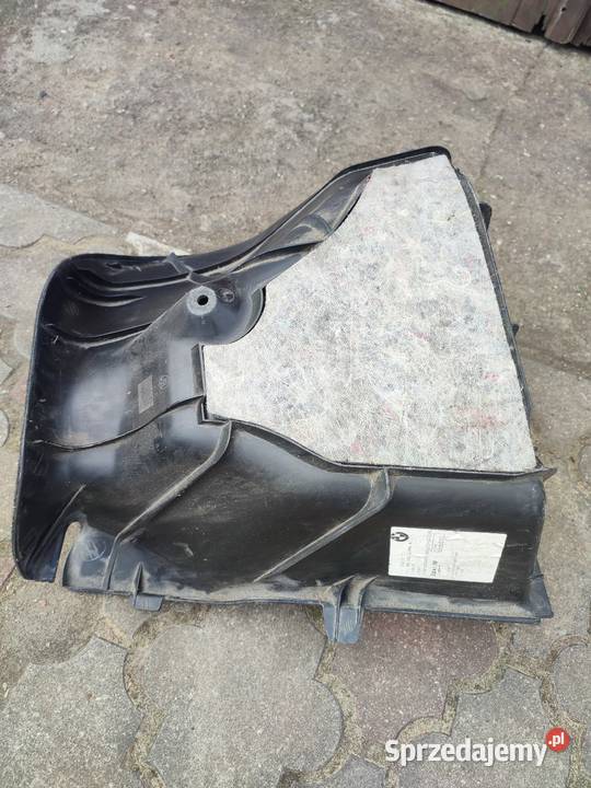 BMW E60 E61 tapicerka boczek bagażnika lewy Drezdenko