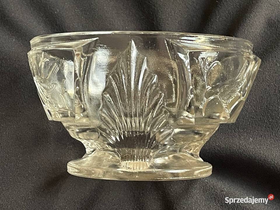 PRL stara cukiernica ptak ptaki zachodniopomorskie Kołobrzeg