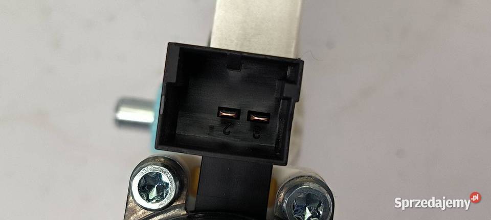 SILNICZEK SZYBY PP VOLKSWAGEN PASSAT B8 RLINE Lipno