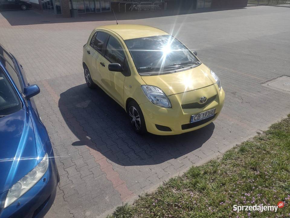 Sprzedam Zadbaną Toyotę Yaris 13 LPG 2009r żółty kujawsko-pomorskie Bydgoszcz